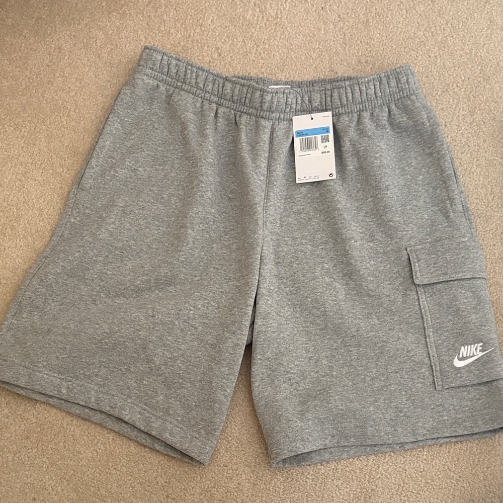 Nike Men’s Light Grey Cargo Fleece Shorts
